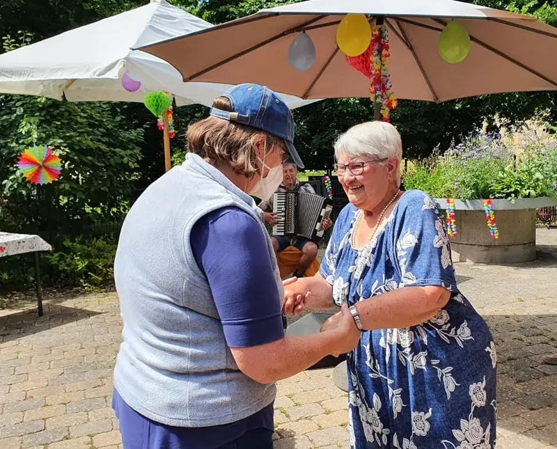 Sommeranfang mit Livemusik – Bild 3