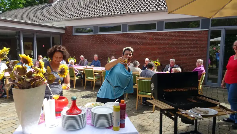 Zum Grillen kam die Sonne – Bild 4