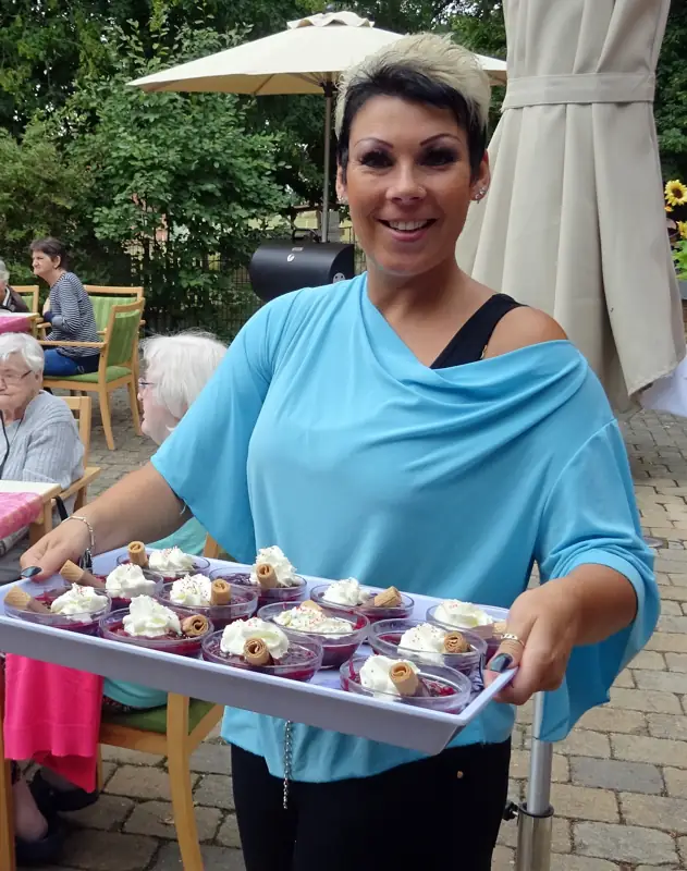 Zum Grillen kam die Sonne – Bild 15